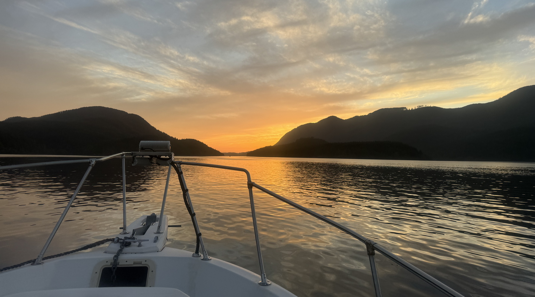 Photo of sunset from boat at Qaayuuk Fishing and Lodge